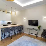 Luxury In Putvinskio Street *