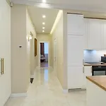 Apartment Luxury In Putvinskio Street