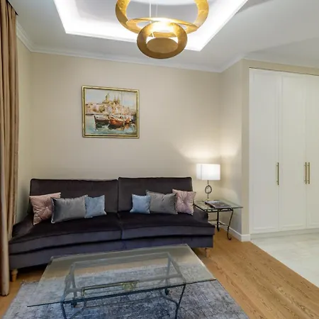 Luxury In Putvinskio Street *